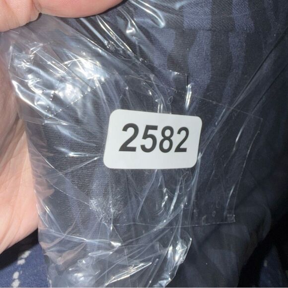 Rock & Republic Black Patterned Jeggings - Picture 6 of 6